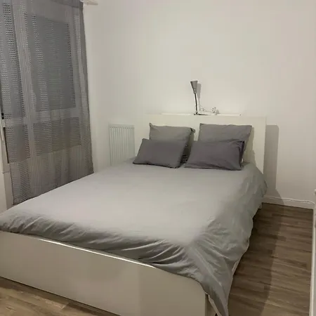 Villejuif - Metro Leo Lagrange - 2 Pieces Avec Balcon Exterior photo